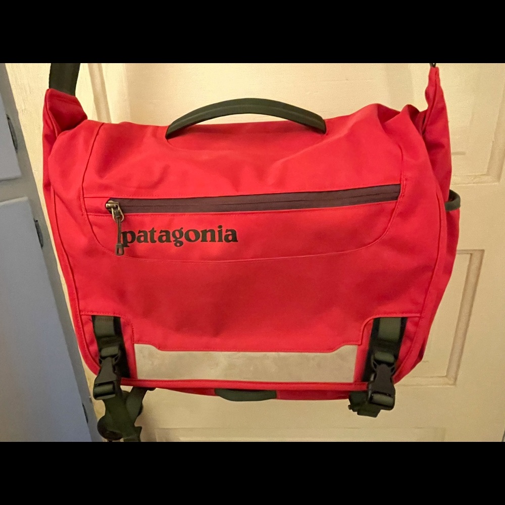 Patagonia messenger bag